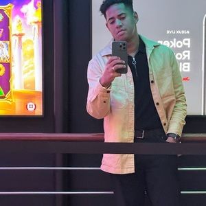 Meet your Posher, Marvin